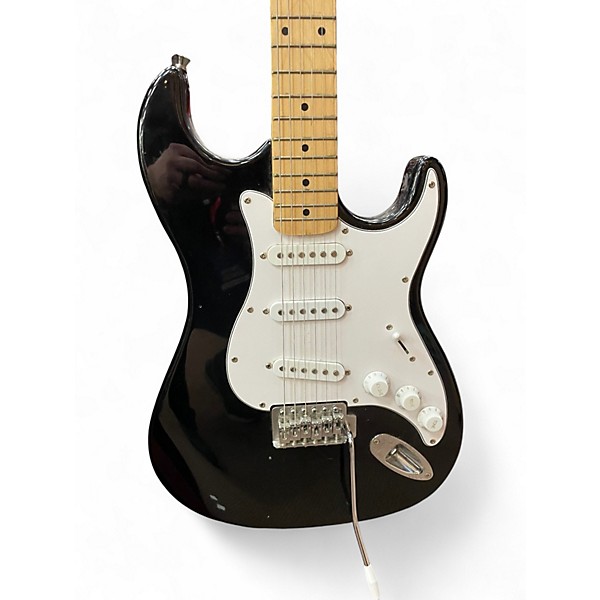 Used Silvertone STRATOCASTER STYLE  Black Solid Body Electric Guitar