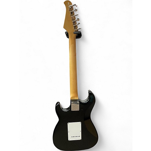 Used Silvertone STRATOCASTER STYLE  Black Solid Body Electric Guitar