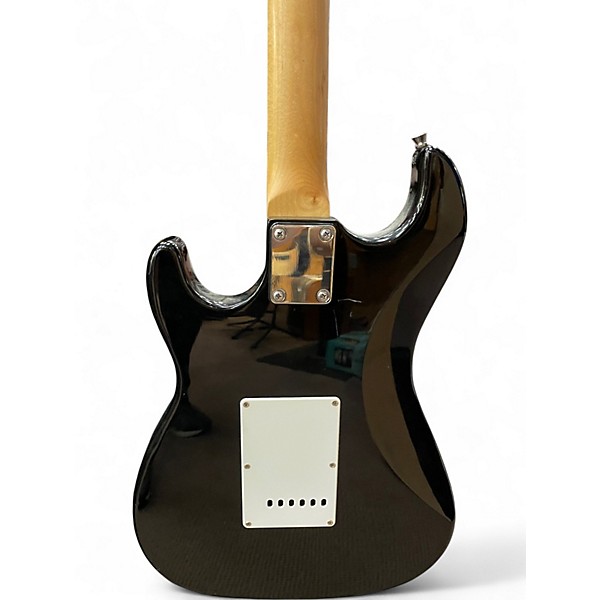 Used Silvertone STRATOCASTER STYLE  Black Solid Body Electric Guitar