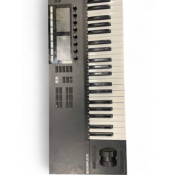 Used Native Instruments Komplete Kontrol S61 MKII MIDI Controller