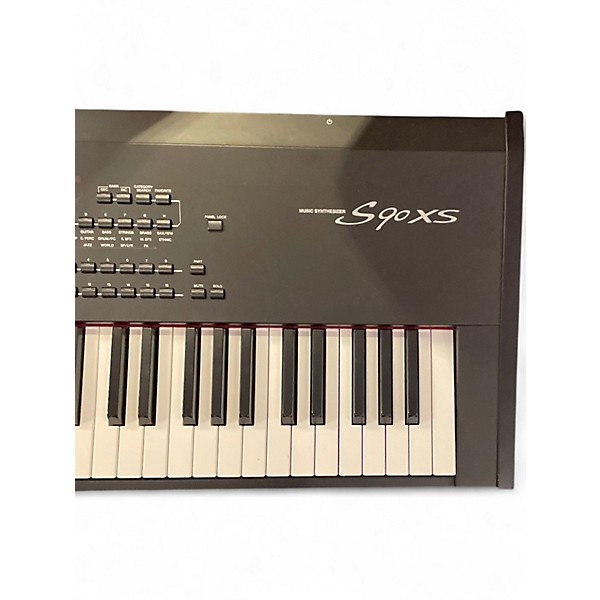 Used Yamaha S90XS 88 Key Synthesizer