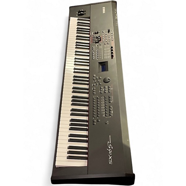 Used Yamaha S90XS 88 Key Synthesizer