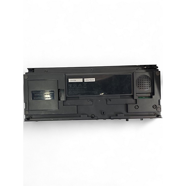 Used Roland ju-06 Synthesizer