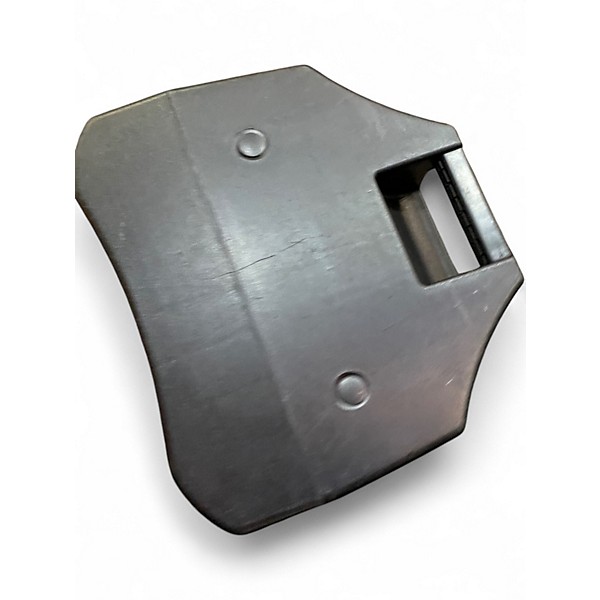 Used Harbinger VARI V2215 Powered Speaker