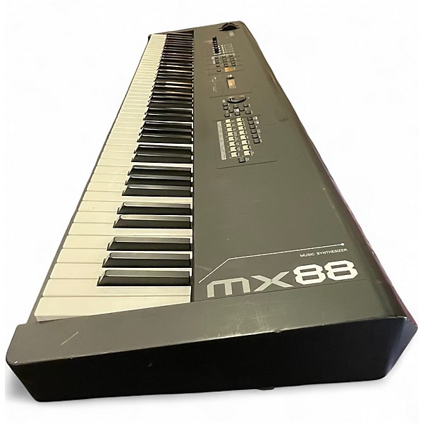 Used Yamaha MX88 Synthesizer