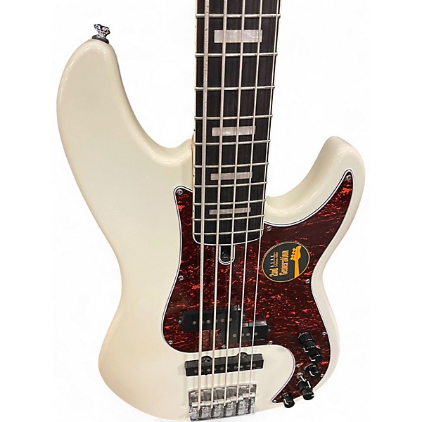 Used Sire MARCUS MILLER P7 Cream Electric Bass Guitar