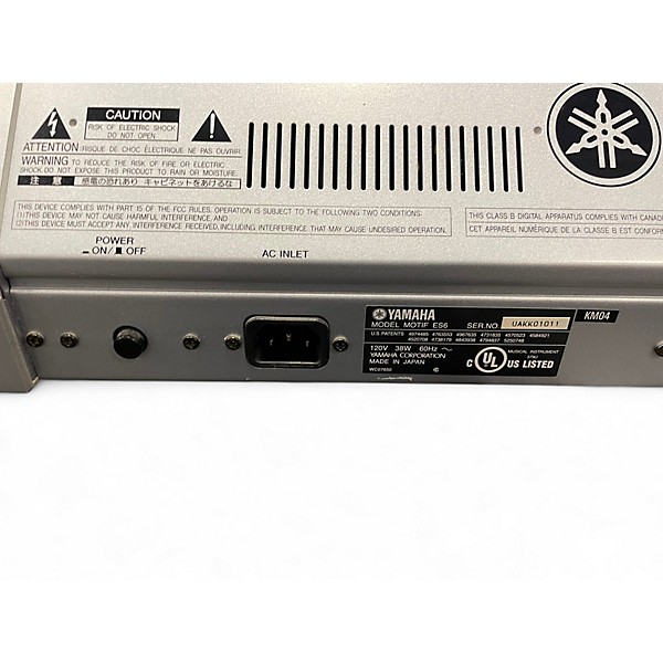 Used Yamaha Motif ES6 61 Key Keyboard Workstation