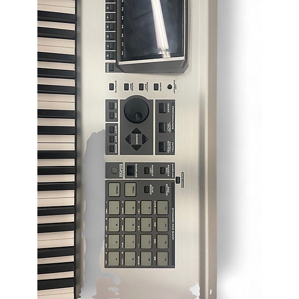 Used Roland Fantom X6 Keyboard Workstation
