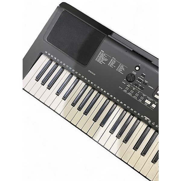 Used Yamaha PSREW300 76 Key Portable Keyboard