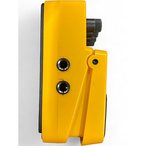 Used Behringer UC200 Stereo Chorus Effect Pedal