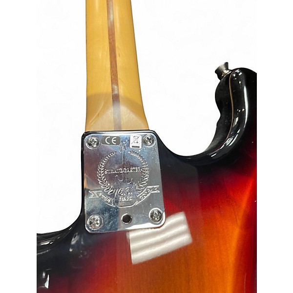 Used 2010s Fender 60th Anniversary Stratocaster 3 Tone Sunburst Solid Body Electric Guitar