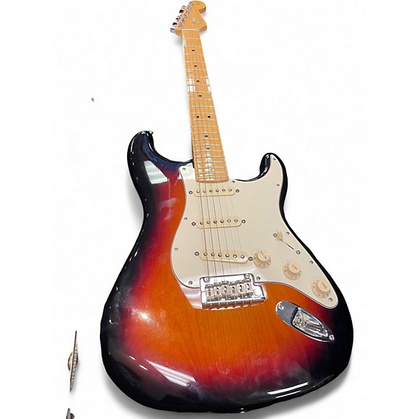 Used 2010s Fender 60th Anniversary Stratocaster 3 Tone Sunburst Solid Body Electric Guitar