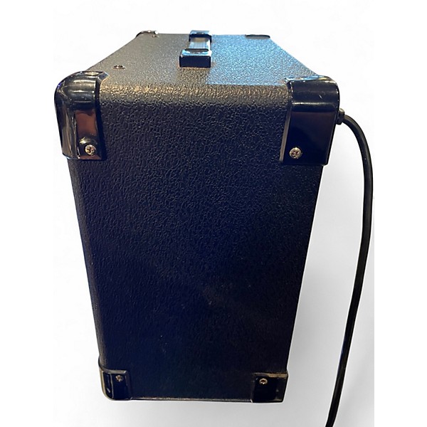 Used Samick LA10 Guitar Combo Amp