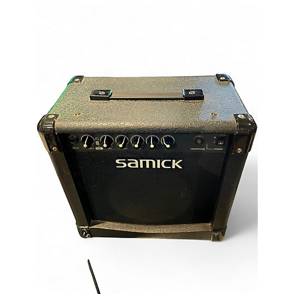 Used Samick LA10 Guitar Combo Amp
