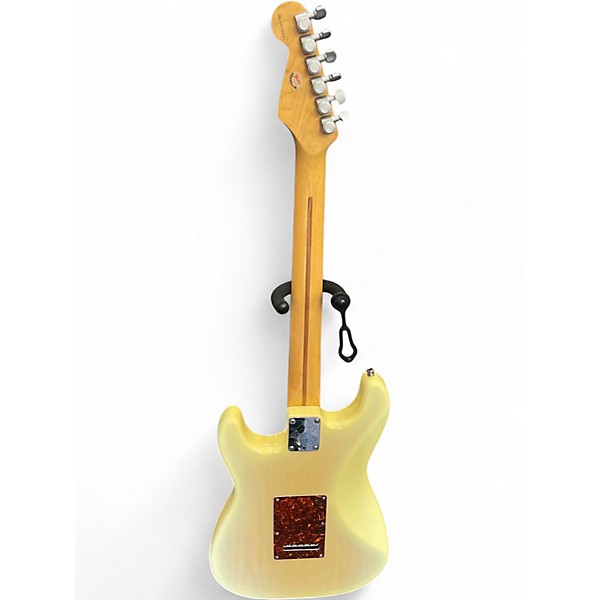 Used Fender 1996 DELUXE STRATOCASTER Trans Blonde Solid Body Electric Guitar