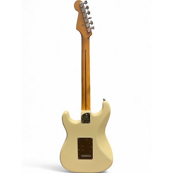 Used Fender American Professional II Stratocaster Vintage White Solid Body Electric Guitar