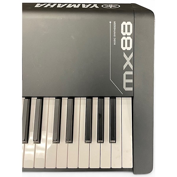 Used Yamaha MX88 Synthesizer