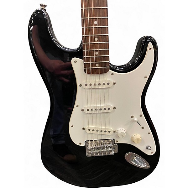 Used Squier Affinity Stratocaster Black  Solid Body Electric Guitar