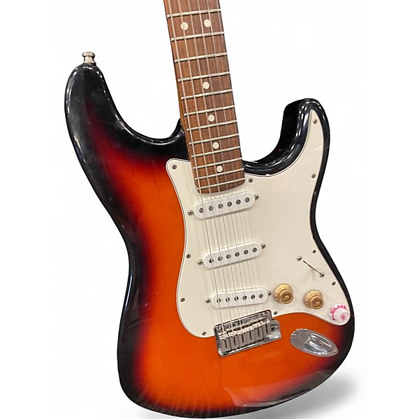 Used Fender STRATOCASTER 2 Tone Sunburst Solid Body Electric Guitar