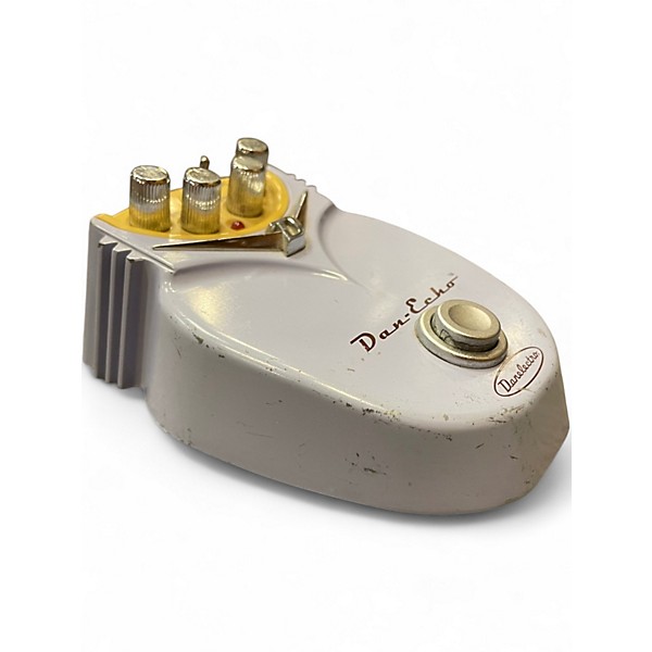 Used Danelectro DE1 Dan-Echo Effect Pedal
