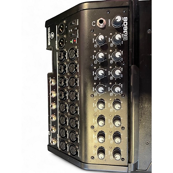 Used Mackie DL1608 Digital Mixer