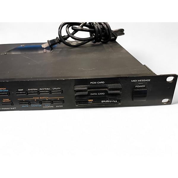 Used Roland JV880 Synthesizer