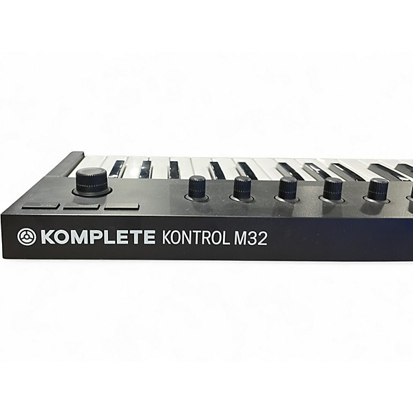 Used Native Instruments Komplete Kontrol M32 MIDI Controller