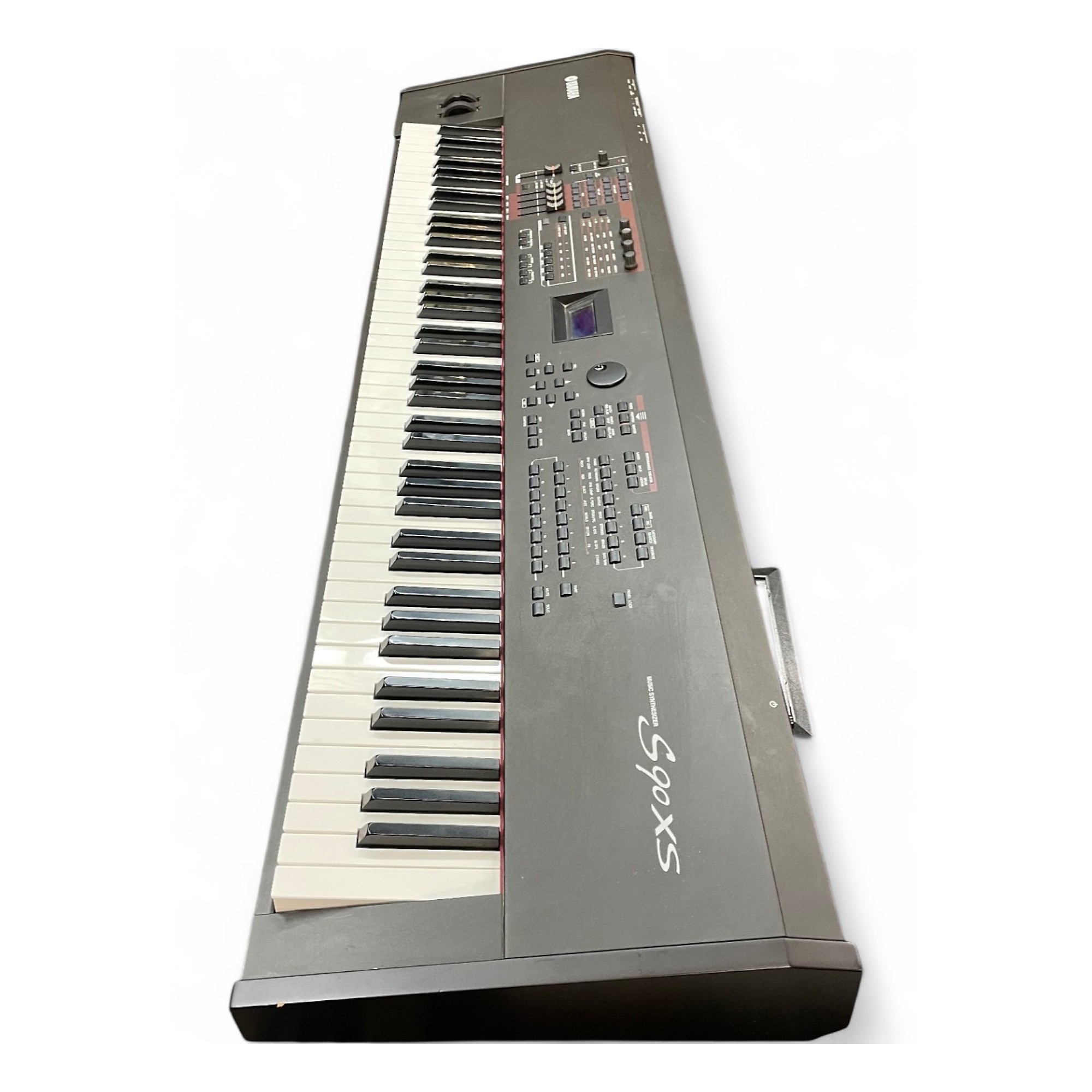 Used Yamaha S90XS 88 Key Synthesizer | Guitar Center