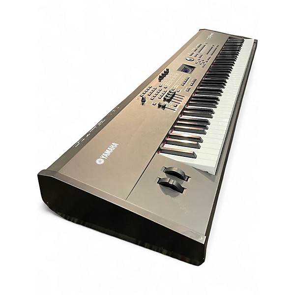 Used Yamaha S90XS 88 Key Synthesizer