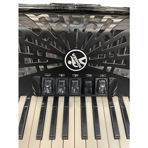 Used Hohner Bravo III 72 Piano Accordion Accordion