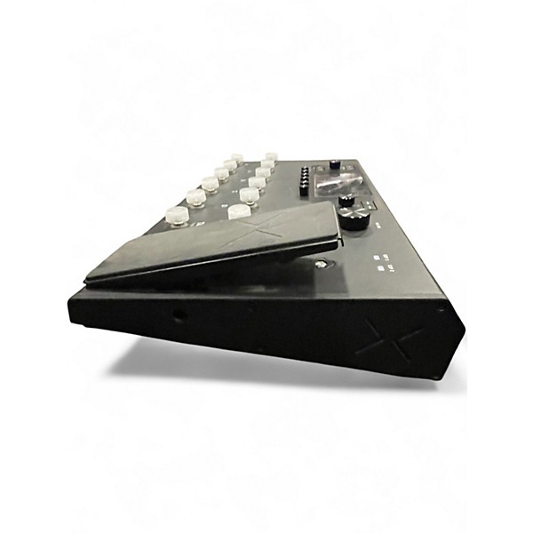 Used Line 6 Helix LT Effect Processor