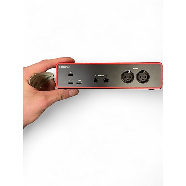 Used Focusrite Scarlett 2i2 Gen 4 Audio Interface
