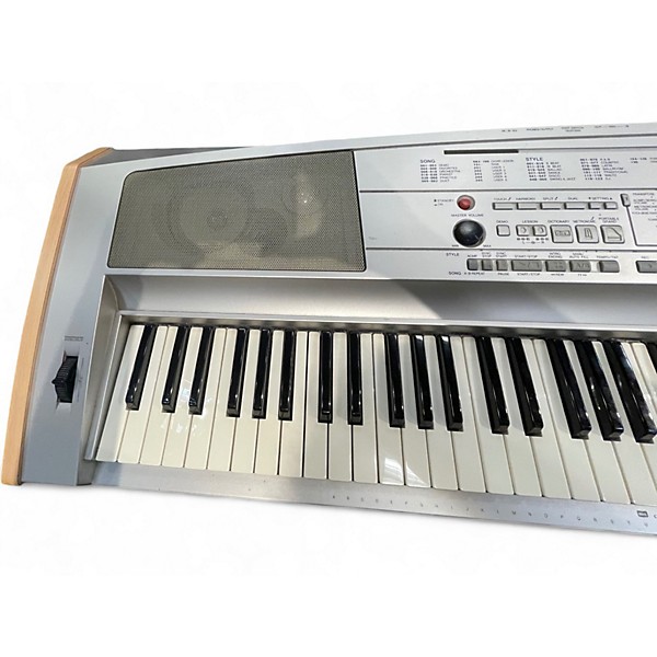 Used Yamaha DGX500 Keyboard Workstation