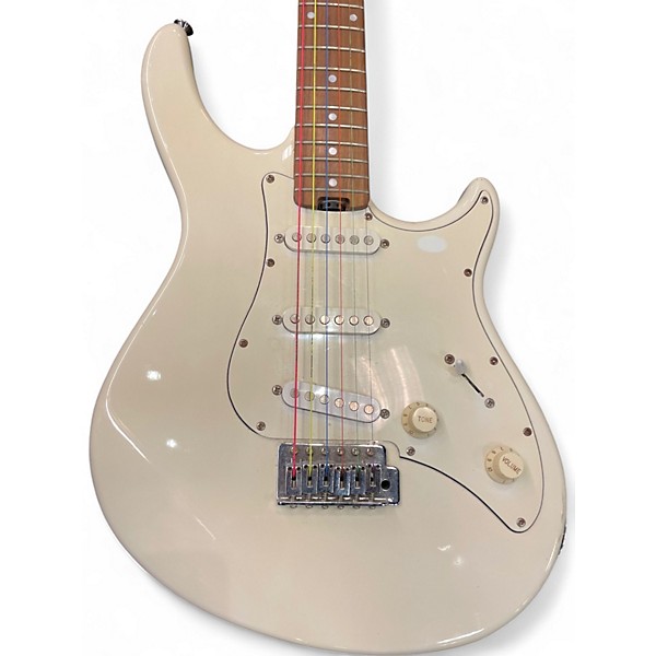 Used Peavey RAPTOR PLUS White Solid Body Electric Guitar