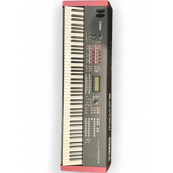 Used Yamaha MOXF8 88 Key Keyboard Workstation