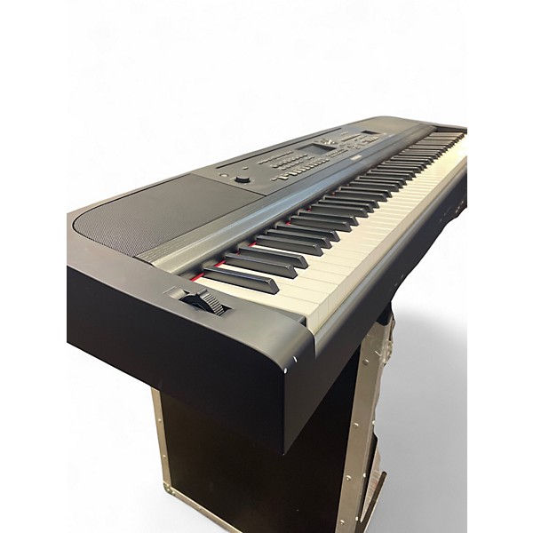 Used Yamaha DGX660B Portable Keyboard