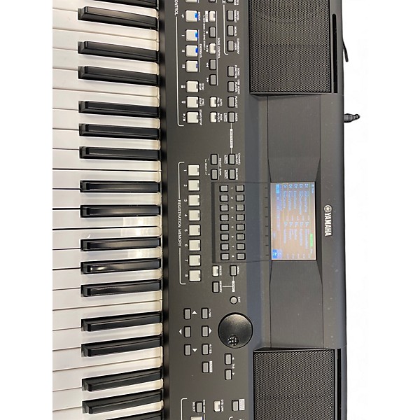 Used 2021 Yamaha PSR-SX600 Arranger Keyboard