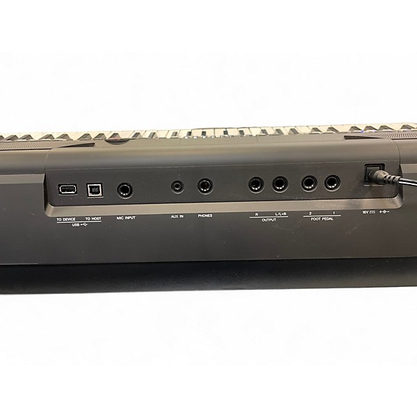 Used 2021 Yamaha PSR-SX600 Arranger Keyboard