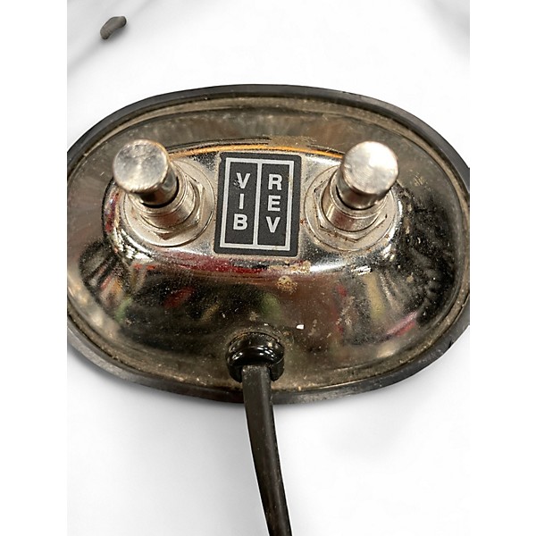 Used Fender 2 BUTTON VIB/REV FOOTSWITCH Pedal