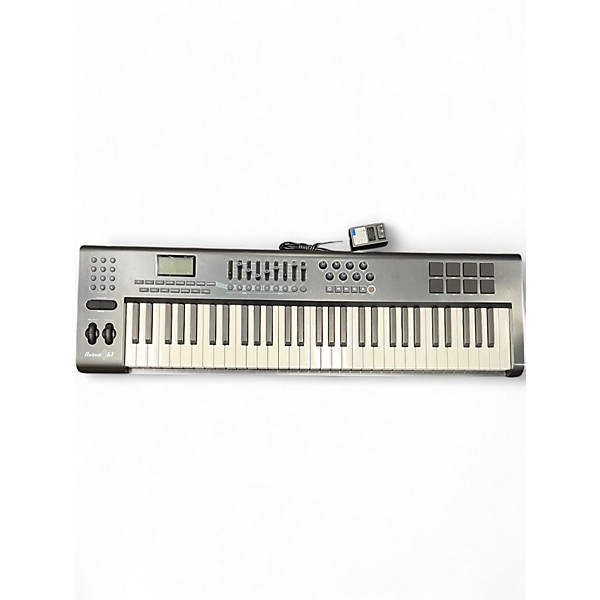 Used M-Audio Axiom 61 Key MIDI Controller