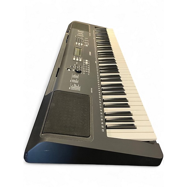 Used Yamaha PSREW300 76 Key Portable Keyboard