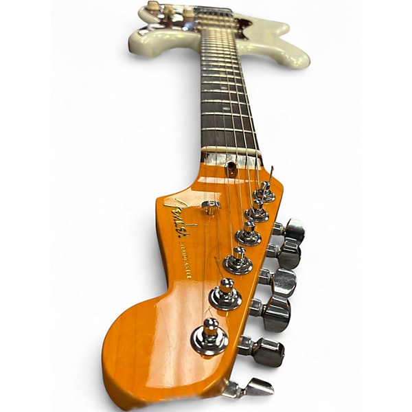 Used Fender American Ultra Stratocaster Alpine White Solid Body Electric Guitar