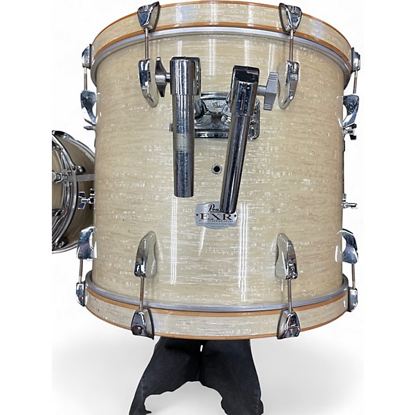 Used Pearl 5 Piece EXR Export white oyster Drum Kit