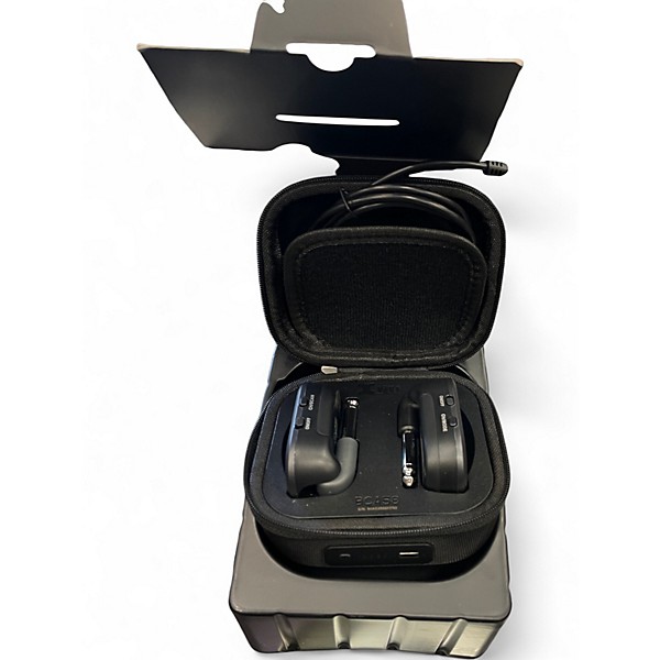 Used Xvive AC58 Instrument Wireless System