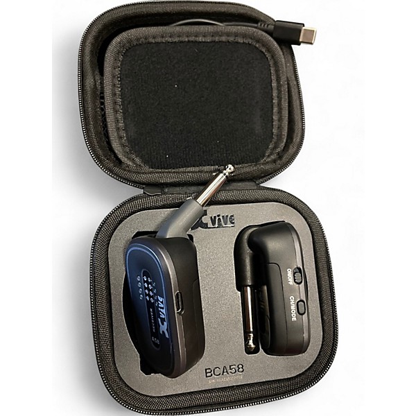 Used Xvive AC58 Instrument Wireless System