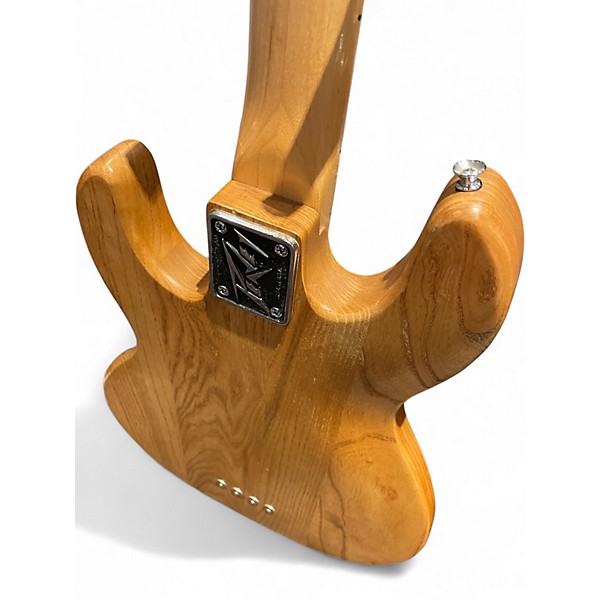 Used Peavey T-40 Natural Electric Bass Guitar