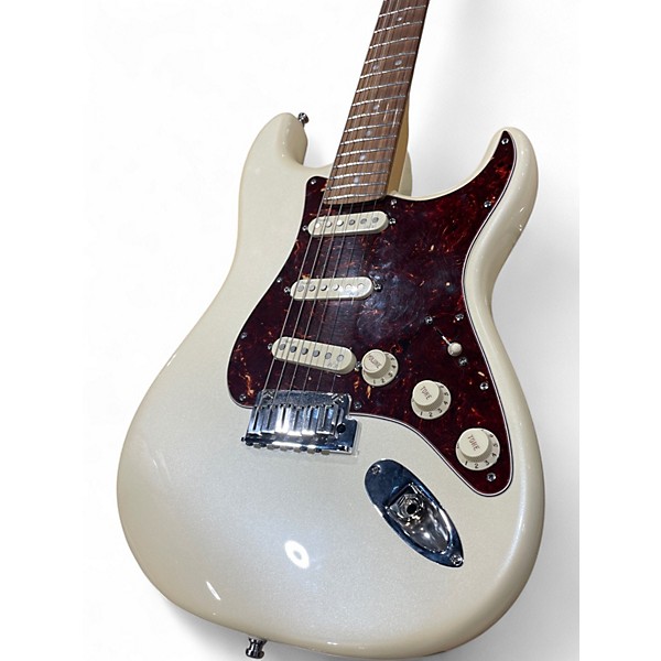 Used 2011 Fender American Deluxe Stratocaster Olympic Pearl Solid Body Electric Guitar
