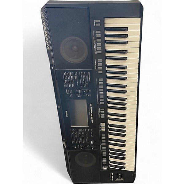 Used Yamaha PSRSX920 Arranger Keyboard