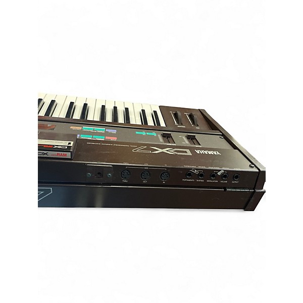 Used Yamaha DX7 Keyboard Workstation