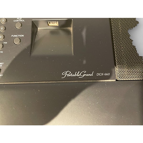 Used Yamaha DGX660 Portable Keyboard